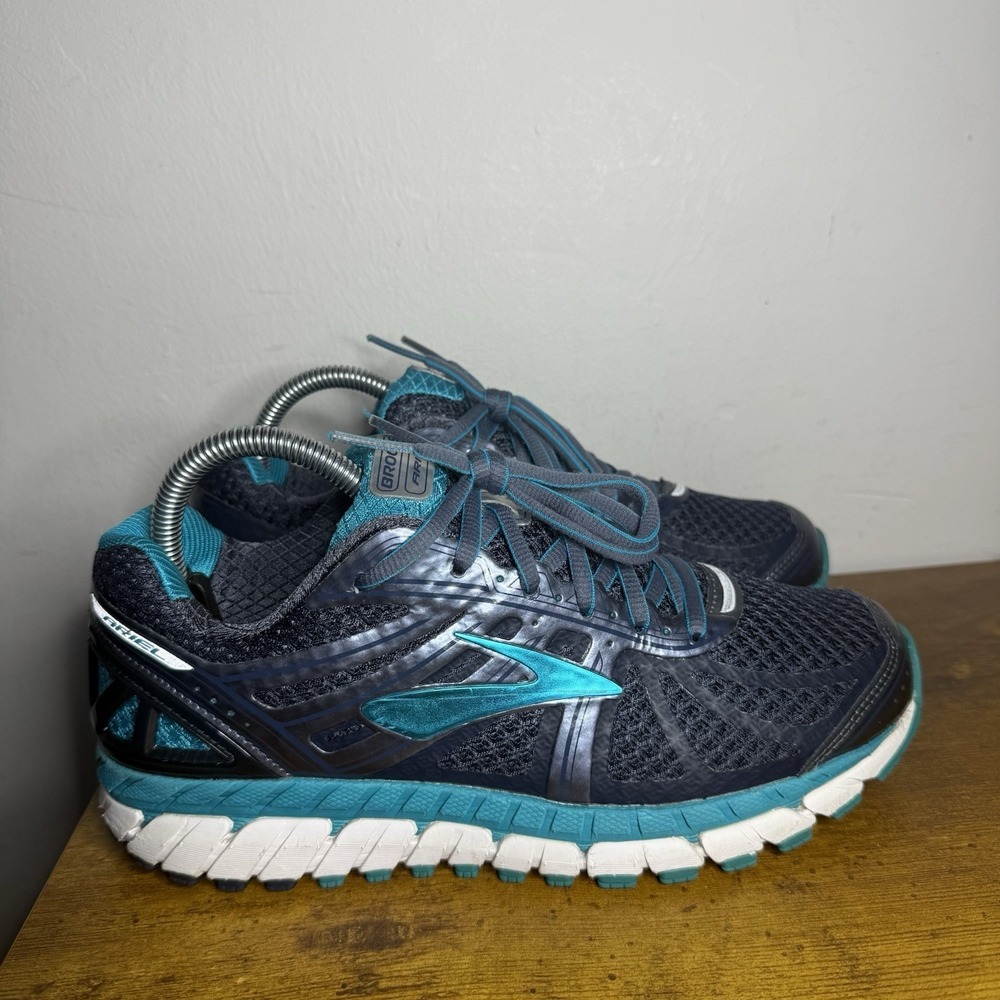 Brooks Ariel 16 Running Shoes Women's Size 8.5 B Blue